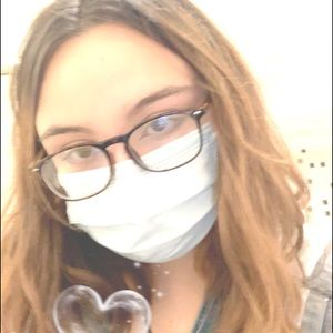 Meet your Posher, Lena